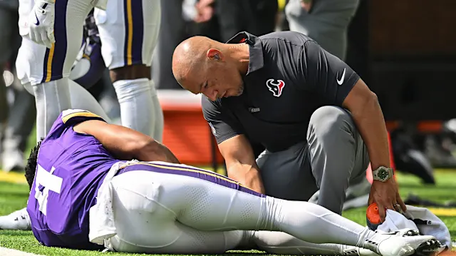 Rondale Moore’s Season Ends Early Again Due to Knee Injury
