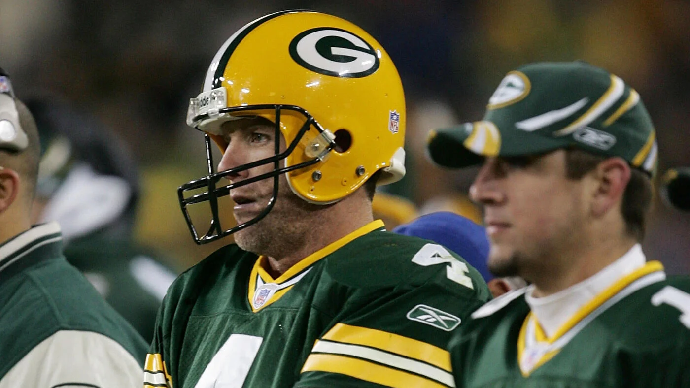 Aaron Rodgers Set to Surpass Brett Favre’s Career Touchdown Record